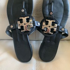 Tory Burch Miller black Sandals with metal logo size 7,5M